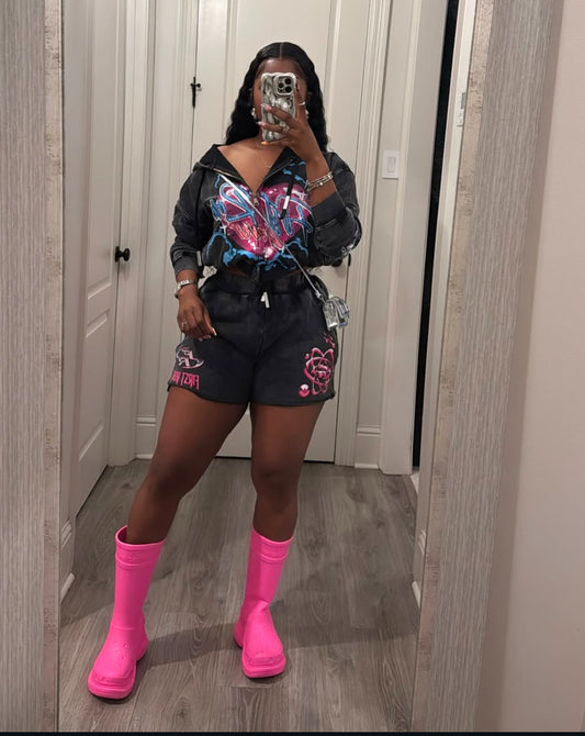 Heart  Breaker Set Arrives